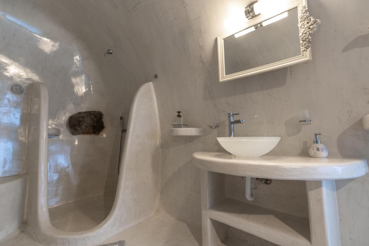 Cally Cave House *